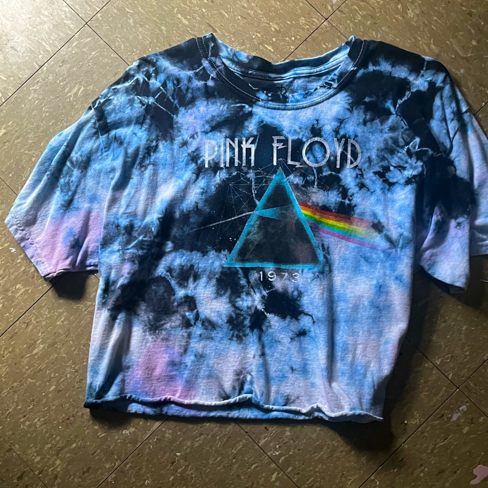 pink floyd tee